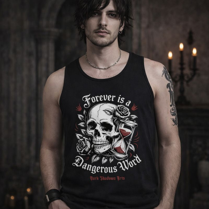 Schwarzes Classic Tanktop für Herren mit Dark Romantic Print „Forever is a Dangerous Word“, Totenkopf mit Rosen und Sanduhr, getragen von Model in düsterem Gothic Setting, Dark Shadows Arts