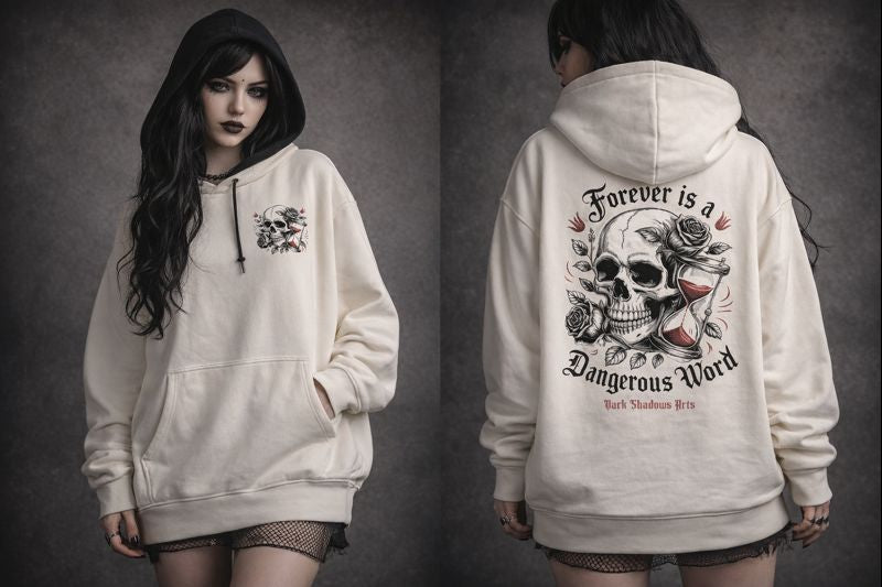 Oversized Hoodie in Creme mit Brust- und Rückenprint, Dark Romantic Design „Forever is a Dangerous Word“ mit Totenkopf, Rosen und Sanduhr, getragen von Model, Dark Shadows Arts