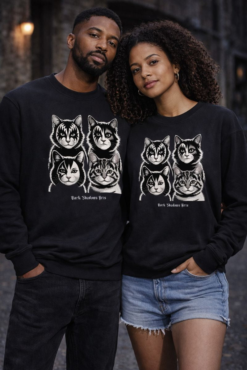 Sweatshirt mit KISS Katzen Rockmotiv von Dark Shadows Arts im lässigen Alltags-Setting