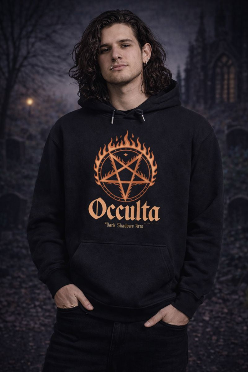 Premium Hoodie mit Occulta Okkultsymbol von Dark Shadows Arts im dunklen, rituellen Lifestyle-Setting