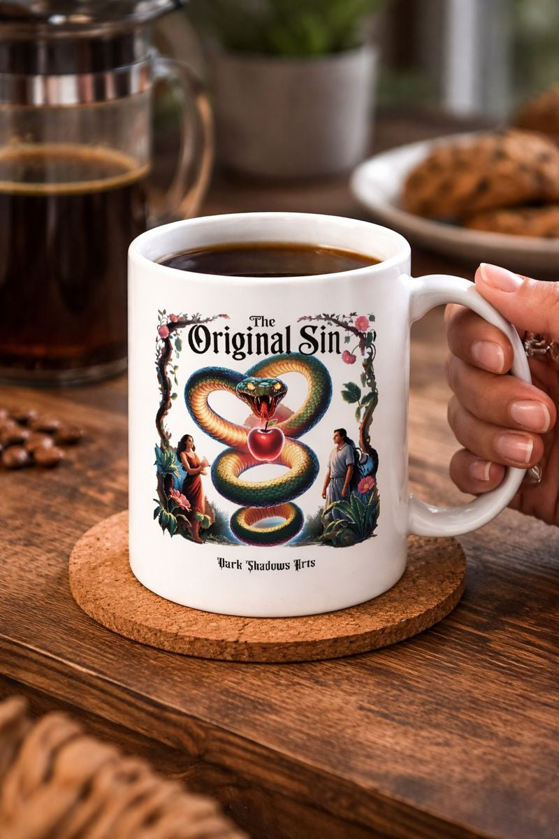Keramiktasse mit The Original Sin Motiv von Dark Shadows Arts im ruhigen Wohnambiente