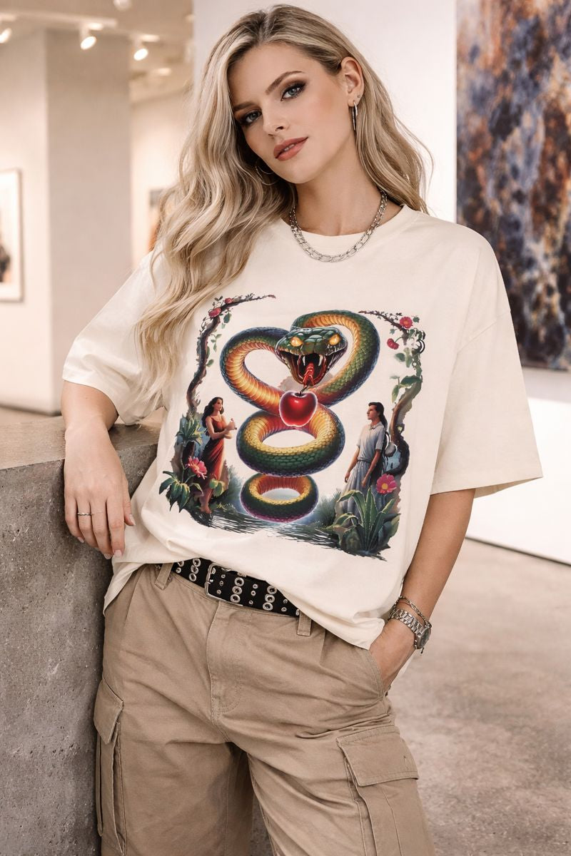 Oversized Shirt mit The Original Sin Schlangenmotiv von Dark Shadows Arts im düsteren Mythos-Look