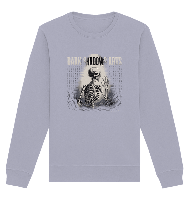 Defiant Bones – Erhobenes Skelett in mystischem Nebel - DSA - Organic Basic Unisex Sweatshirt | Sweatshirts | Dark Shadows Arts