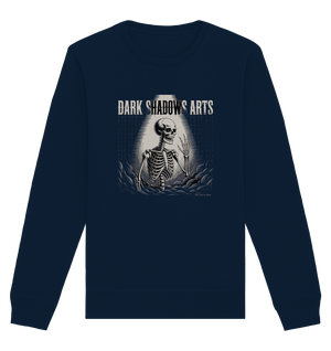 Defiant Bones – Erhobenes Skelett in mystischem Nebel - DSA - Organic Basic Unisex Sweatshirt | Sweatshirts | Dark Shadows Arts