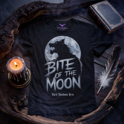 Dark Shadows Arts Premium Classix T-Shirt „Bite of the Moon“ mit Werwolf-Motiv vor Vollmond, Gothic Horror Design in Schwarz