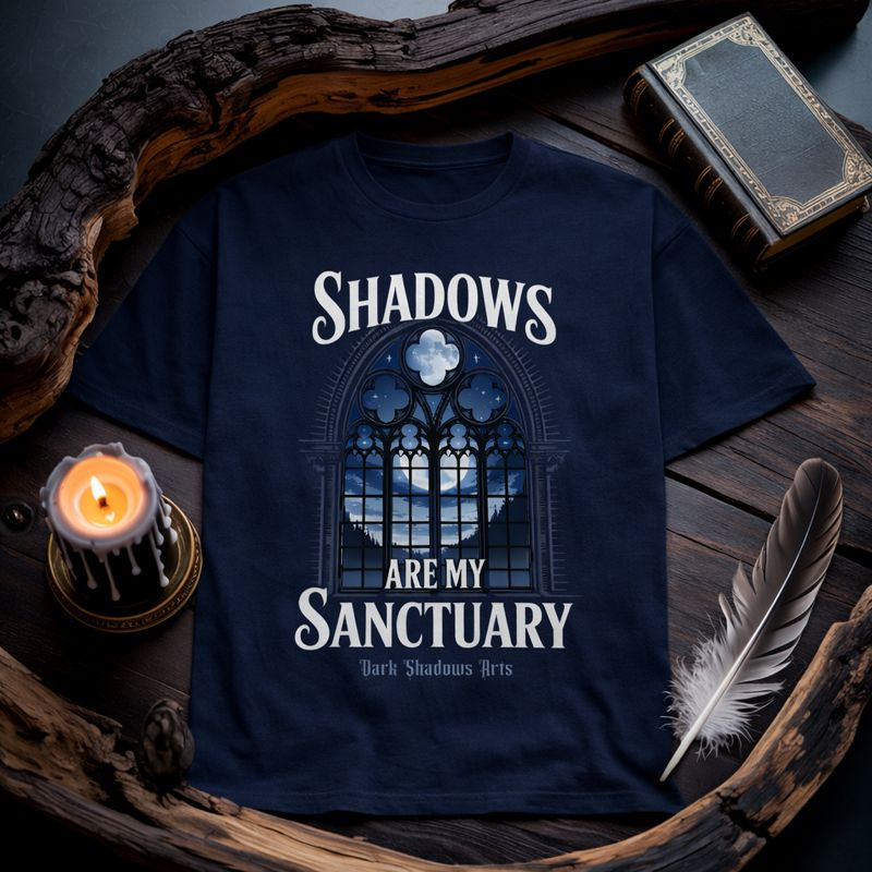 Dark Shadows Arts Gothic T-Shirt „Shadows Are My Sanctuary“ mit Mondfenster-Motiv, Premium Shirt in stimmungsvollem Dark-Fantasy Mockup, flach liegend, 1:1 Format