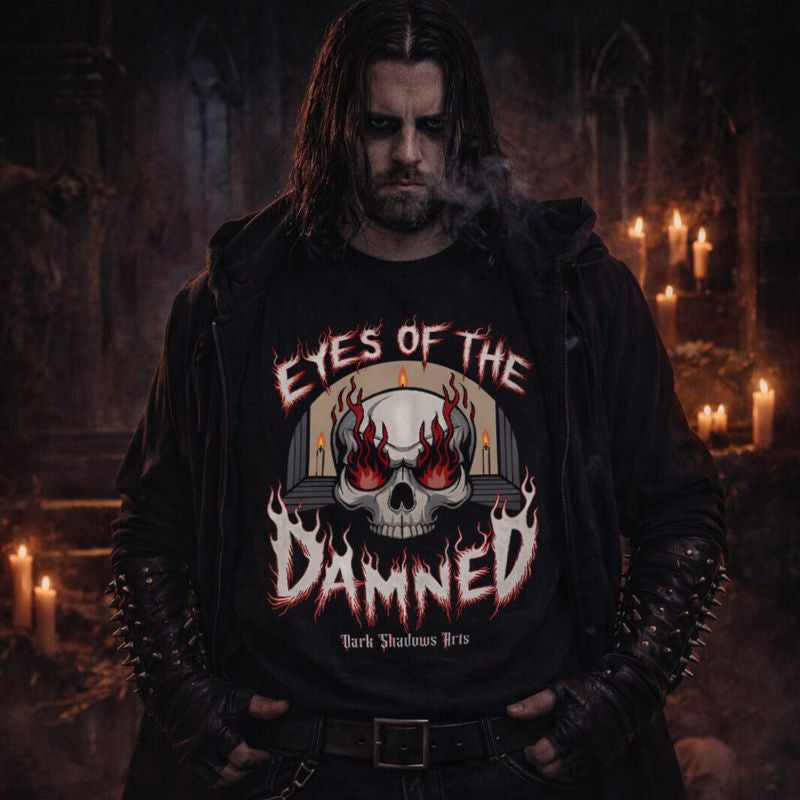 Premium Gothic T-Shirt „Eyes of the Damned“ mit okkultem Totenkopf, brennenden Augen und Kerzenmotiv – Dark Shadows Arts Okkult & Gothic Design