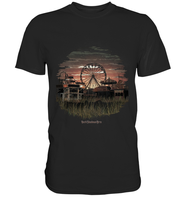 Verlassener Jahrmarkt bei Sonnenuntergang Unheimliches Riesenrad und überwucherter Rasen - Premium Shirt