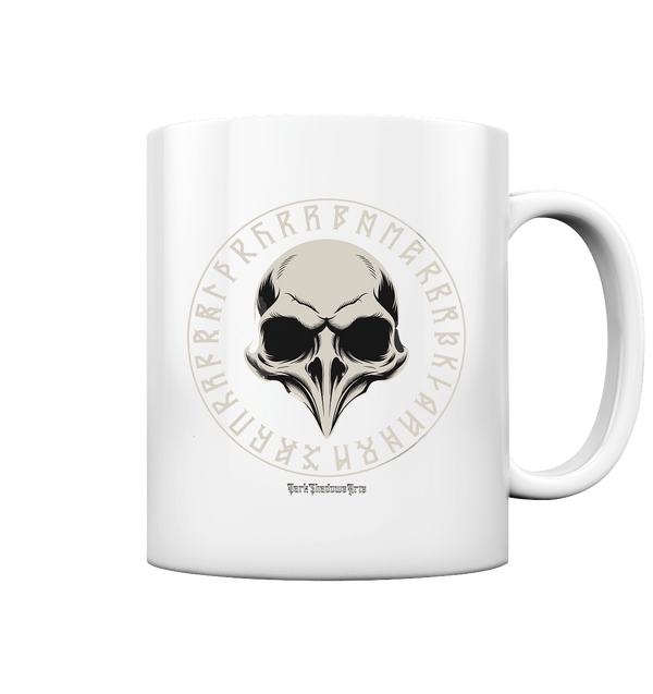 Nordic Raven Skull – Mystisches Design für Fans nordischer Ästhetik - Tasse glossy