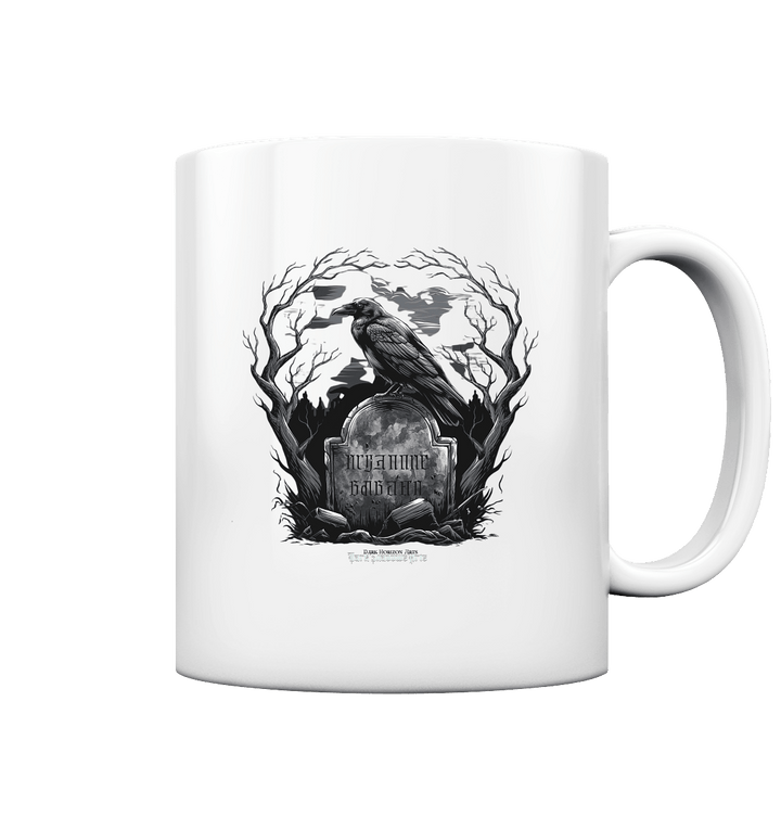 Gotische Nachtszene: Rabe auf verwittertem Grabstein - Tasse glossy | Trinkgefäße | Dark Shadows Arts