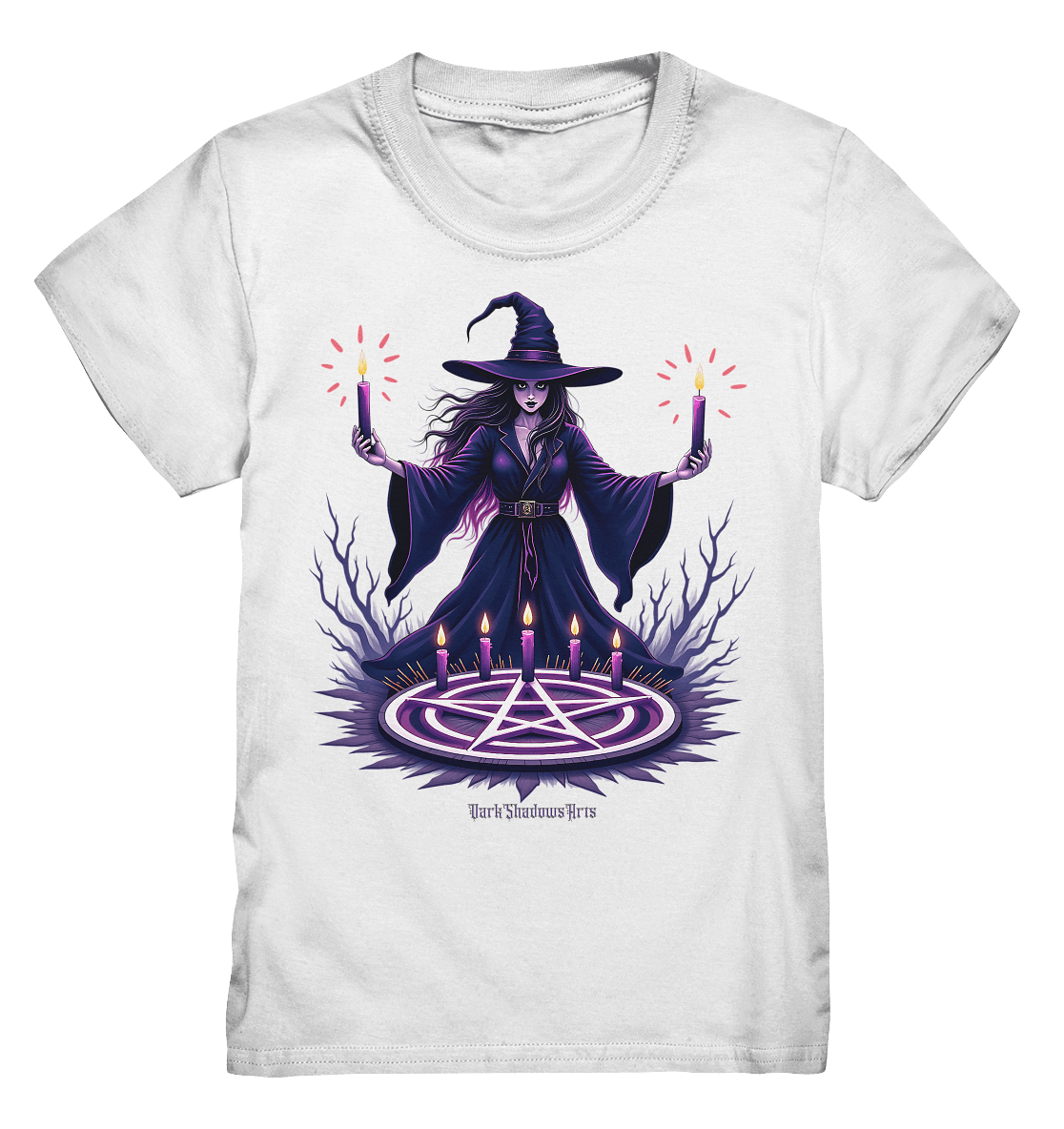 Hexen Illustration mit lila Kerzen und Pentagramm - Kids Premium Shirt | Kids & Babys | Dark Shadows Arts