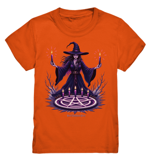 Hexen Illustration mit lila Kerzen und Pentagramm - Kids Premium Shirt | Kids & Babys | Dark Shadows Arts