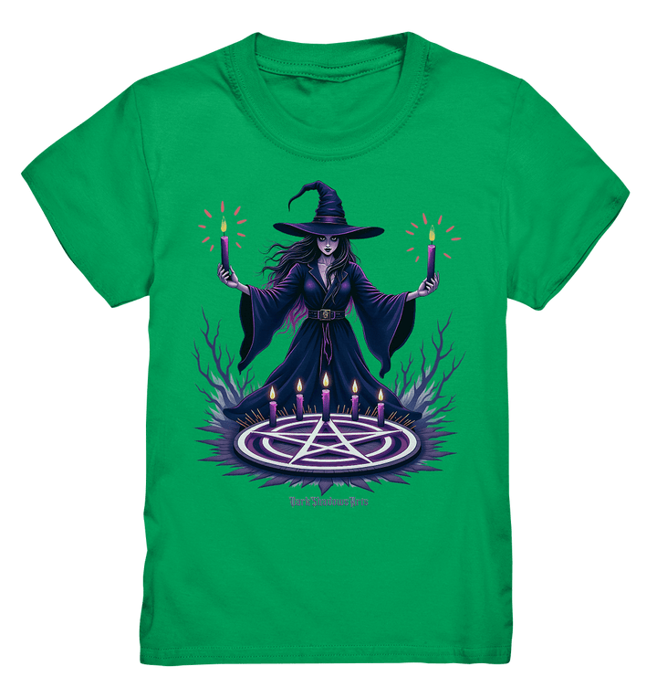 Hexen Illustration mit lila Kerzen und Pentagramm - Kids Premium Shirt | Kids & Babys | Dark Shadows Arts