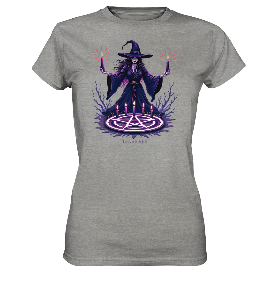 Hexen Illustration mit lila Kerzen und Pentagramm - Ladies Premium Shirt | Lady - Shirts | Dark Shadows Arts