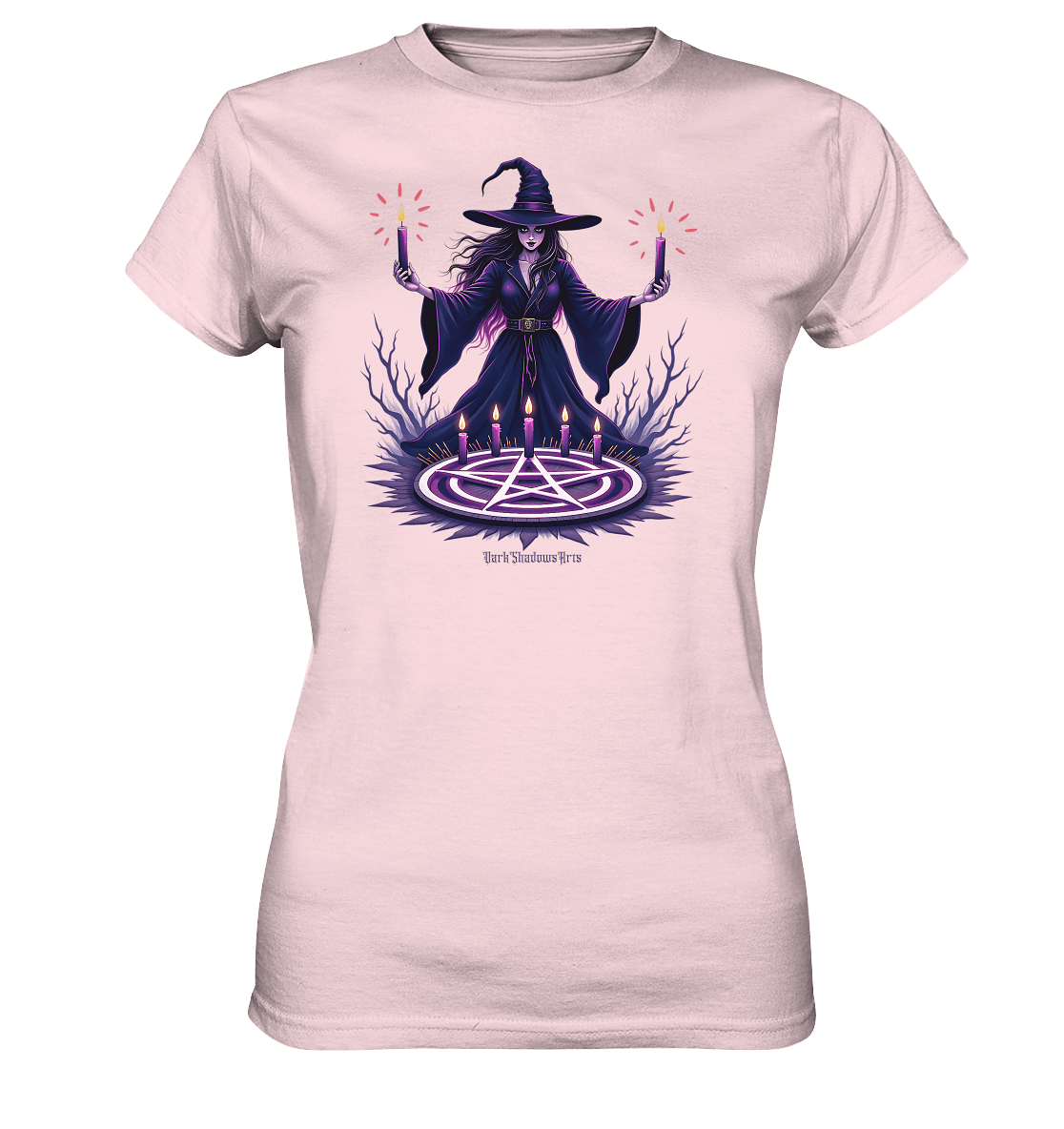 Hexen Illustration mit lila Kerzen und Pentagramm - Ladies Premium Shirt | Lady - Shirts | Dark Shadows Arts