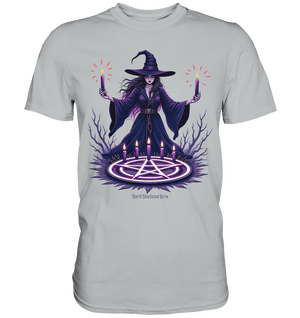 Hexen Illustration mit lila Kerzen und Pentagramm - Premium Shirt | Unisex - Shirts | Dark Shadows Arts