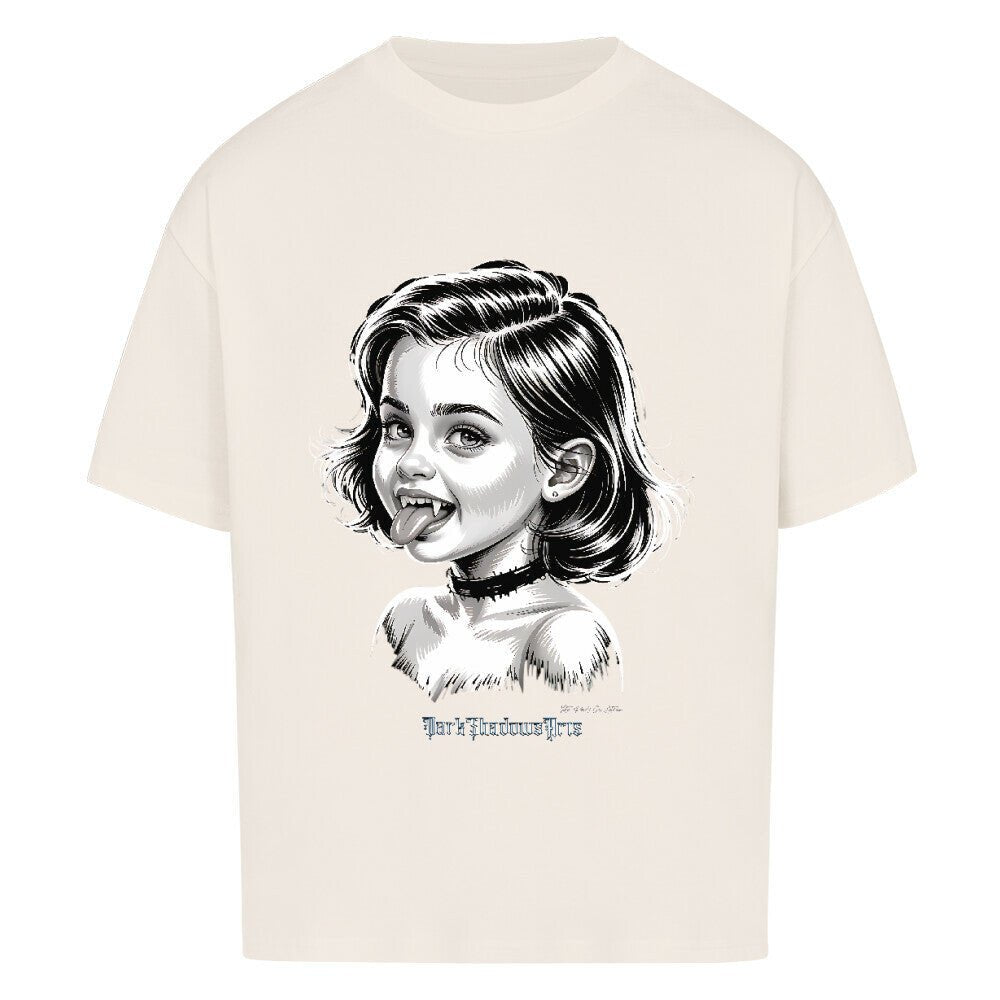 Kleine Vampirin mit Frechmut - VACANCY Oversized Shirt | T-Shirt | Dark Shadows Arts