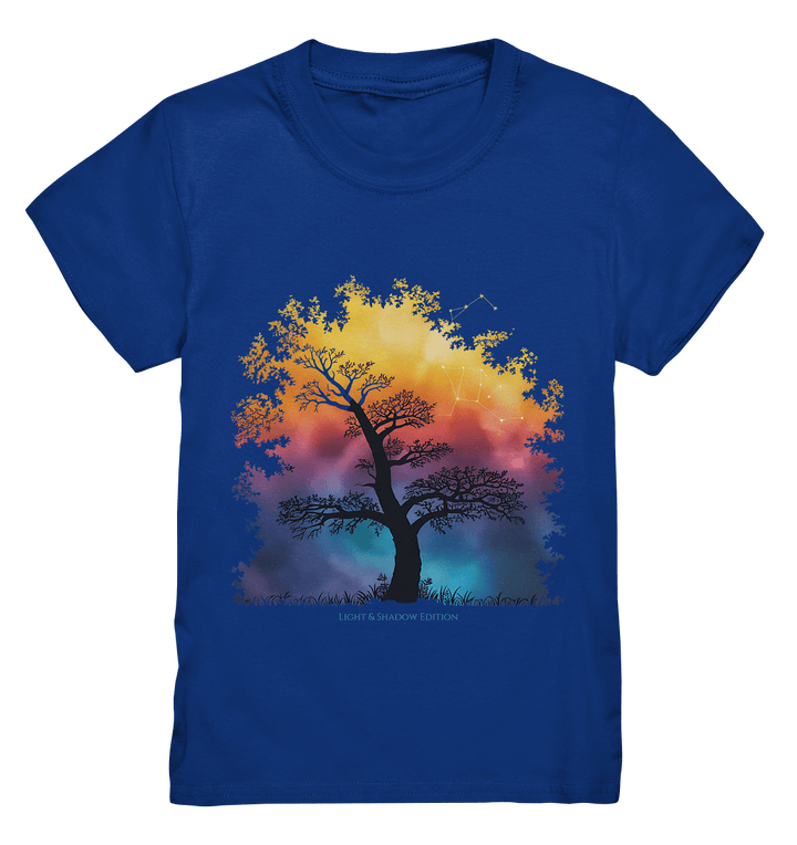 Licht & Schatten – Magische Baumlandschaft mit Sternbild - Kids Premium Shirt | Kids & Babys | Dark Shadows Arts