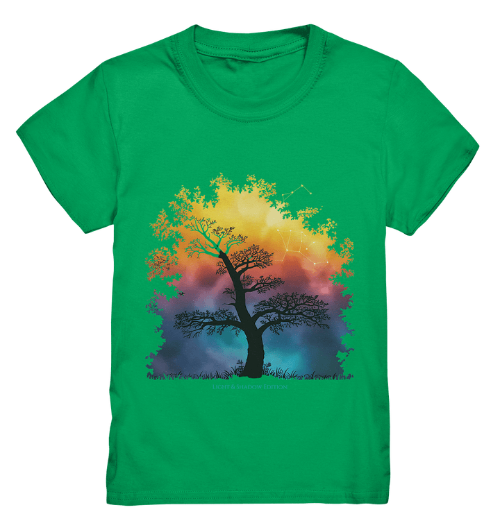 Licht & Schatten – Magische Baumlandschaft mit Sternbild - Kids Premium Shirt | Kids & Babys | Dark Shadows Arts