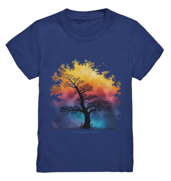Licht & Schatten – Magische Baumlandschaft mit Sternbild - Kids Premium Shirt | Kids & Babys | Dark Shadows Arts