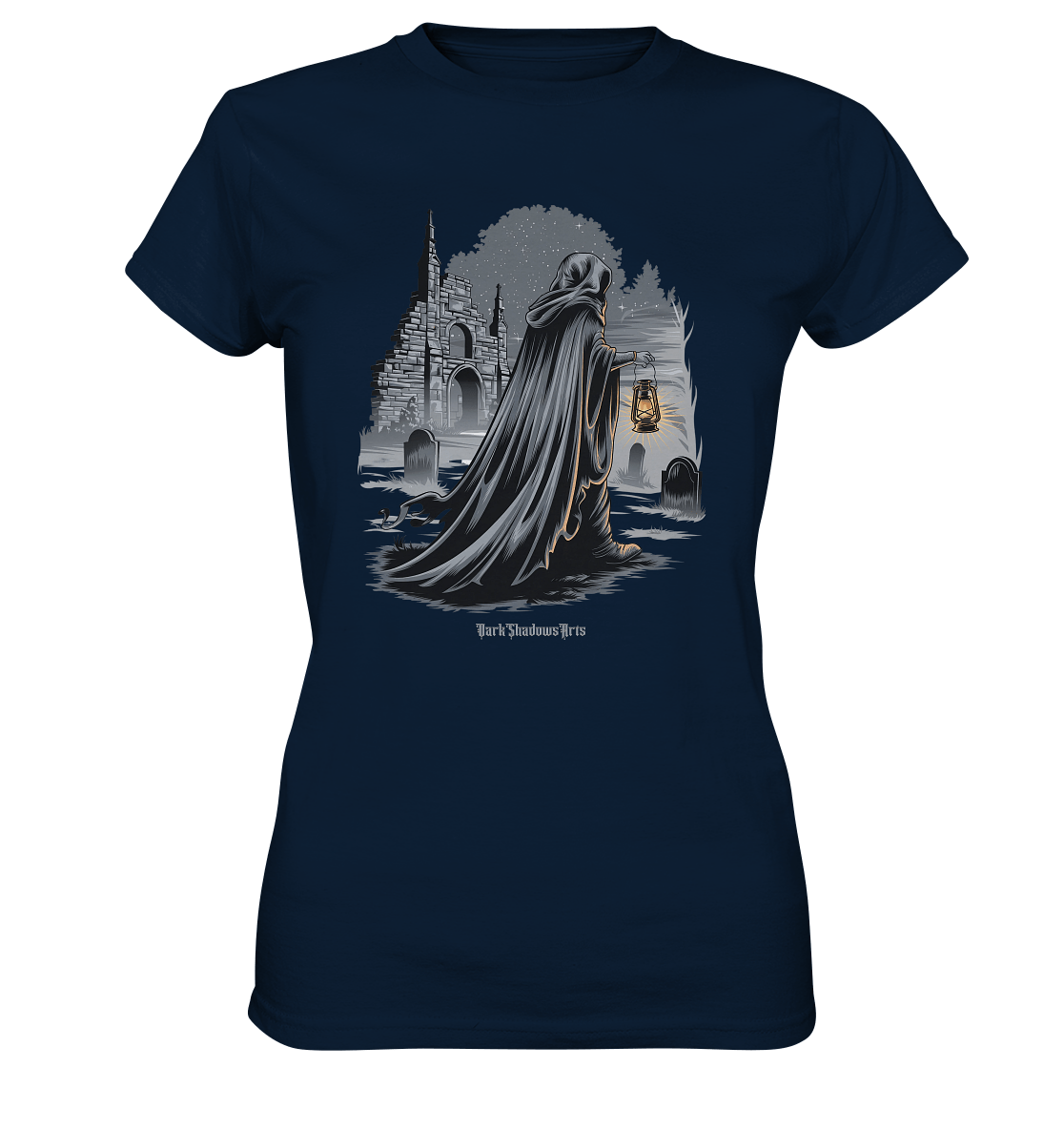 Mystische Nachtwanderung: Kapuzengestalt mit Laterne vor verfallener Ruine im Mondschein - Ladies Premium Shirt | Lady - Shirts | Dark Shadows Arts