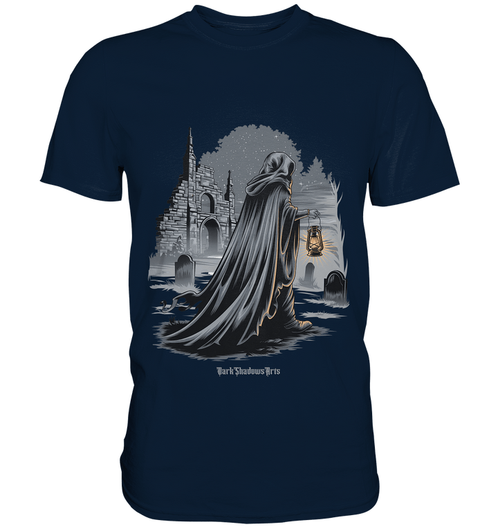 Mystische Nachtwanderung: Kapuzengestalt mit Laterne vor verfallener Ruine im Mondschein - Premium Shirt | Unisex - Shirts | Dark Shadows Arts
