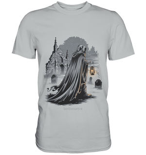 Mystische Nachtwanderung: Kapuzengestalt mit Laterne vor verfallener Ruine im Mondschein - Premium Shirt | Unisex - Shirts | Dark Shadows Arts