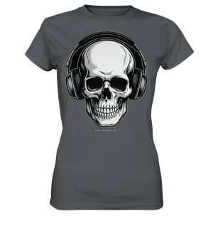 Requiem in Beats – Totenkopf mit Ohrhörern für Musikrebellen - Ladies Premium Shirt | Lady - Shirts | Dark Shadows Arts