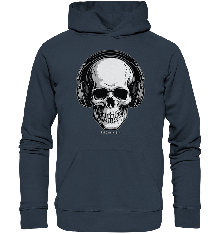 Requiem in Beats – Totenkopf mit Ohrhörern für Musikrebellen - Organic Hoodie | Hoodies | Dark Shadows Arts