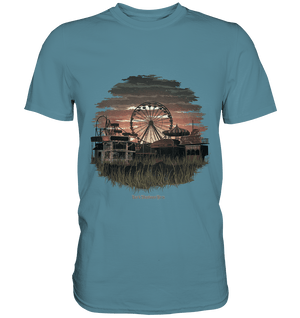 Verlassener Jahrmarkt bei Sonnenuntergang Unheimliches Riesenrad und überwucherter Rasen - Premium Shirt | Unisex - Shirts | Dark Shadows Arts