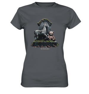 Verwittertes Karussellpferd und Plüschbär - Grabstein im Verfall - Ladies Premium Shirt | Lady - Shirts | Dark Shadows Arts